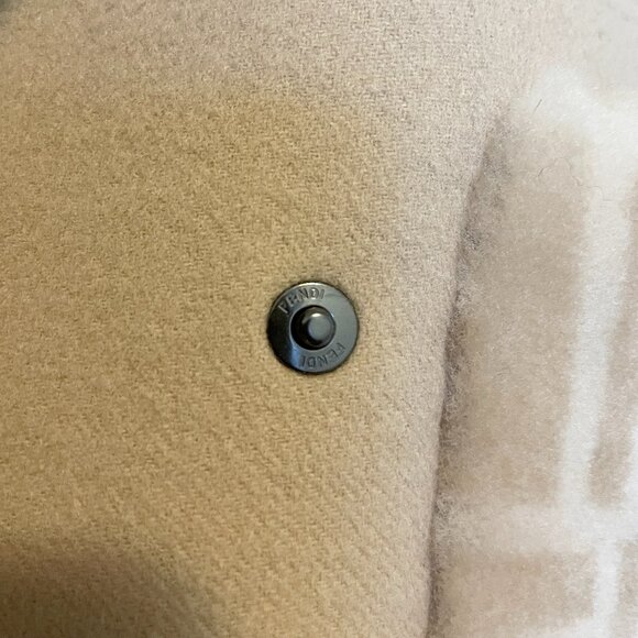 Authentic FENDI light beige wool coat 36 - Picture 7 of 12